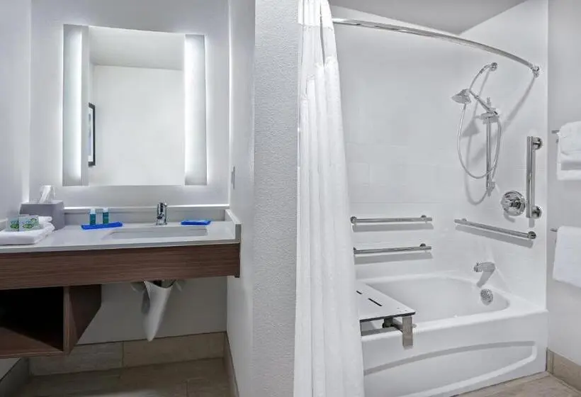 身障者適用キングサイズベッドルーム, Holiday Inn Express & Suites Bryan   College Station, An Ihg