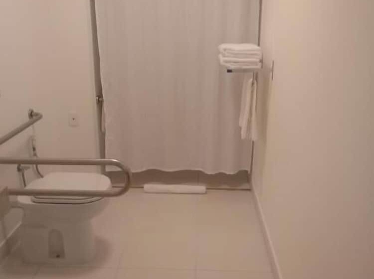 适合残疾人使用的标准间, Intercity Ribeirao Preto