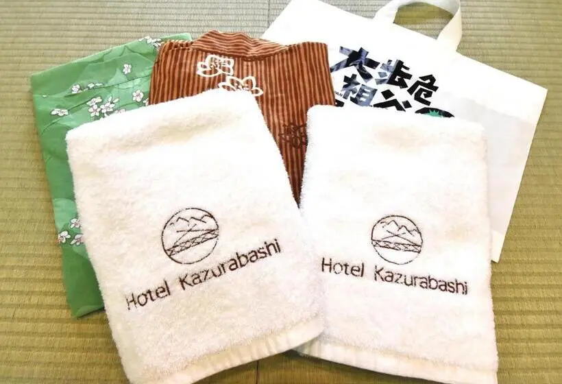 Perhehuone, Kazurabashi