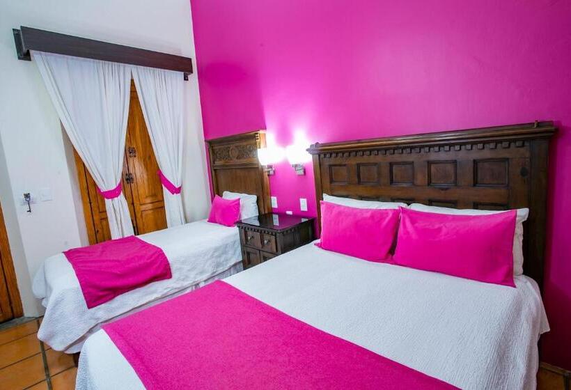 غرفة قياسية ثلاثية, La Casa De Los Patios Hotel & Spa