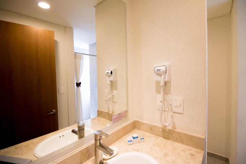 غرفة قياسية, Mision Puebla Angelopolis