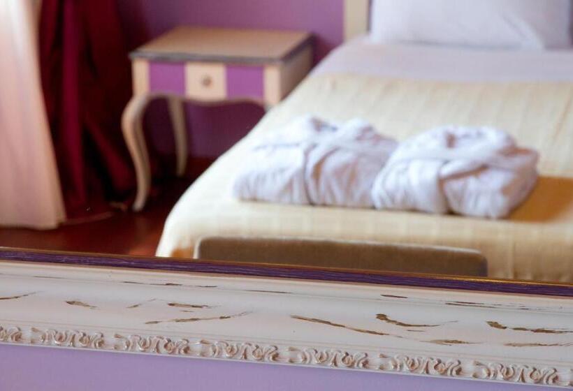 マウンテンビュースタンダードルーム, Monodendri