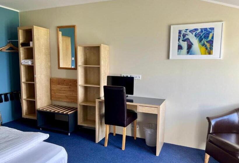 اتاق استاندارد, Natur Akureyri