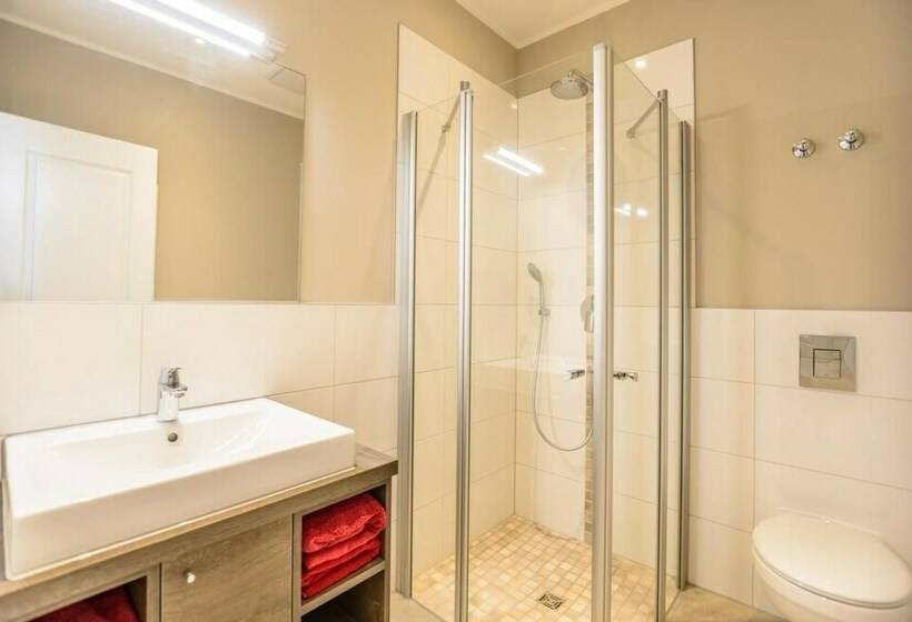 스위트, Ostseehotel Warnemünde