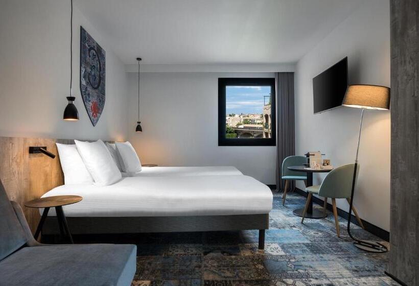 Трехместный Номер Стандарт Вид на Сад, Sowell Hotels Les Chevaliers