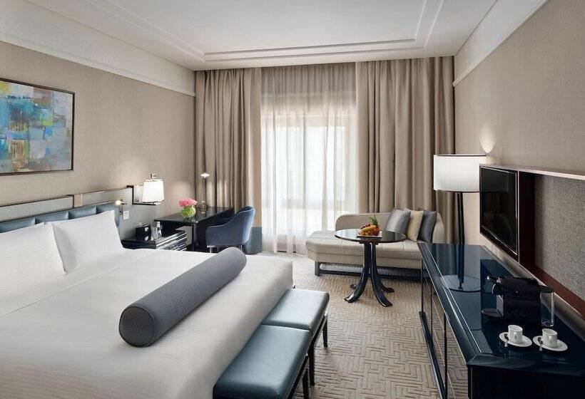 Quarto Standard Cama King, The Hotel Galleria Jeddah, Curio Collection By Hilton