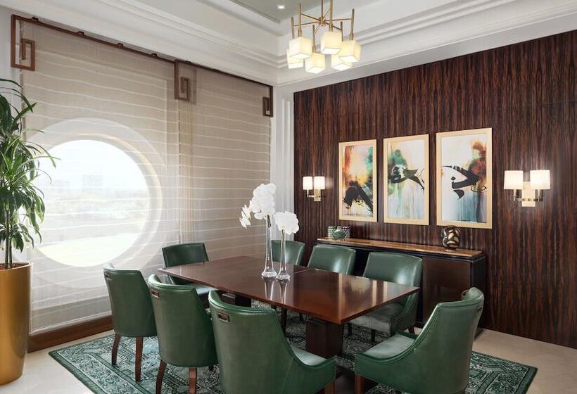スイート, The Hotel Galleria Jeddah, Curio Collection By Hilton