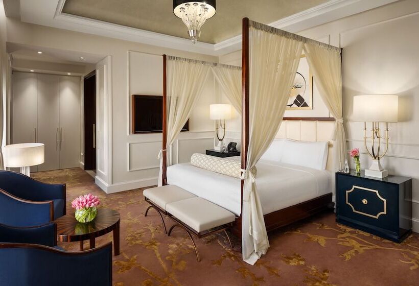 Suite, The Hotel Galleria Jeddah, Curio Collection By Hilton