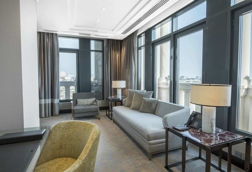 ロイヤルスイート, The Hotel Galleria Jeddah, Curio Collection By Hilton