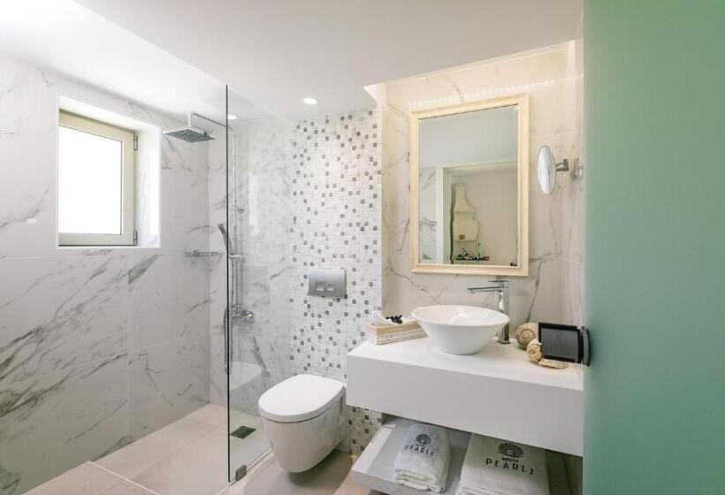 Люкс Superior, White Pearls Luxury Suites   Adults Only