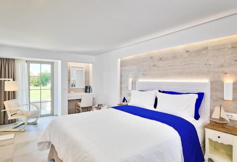 Люкс Superior, White Pearls Luxury Suites   Adults Only