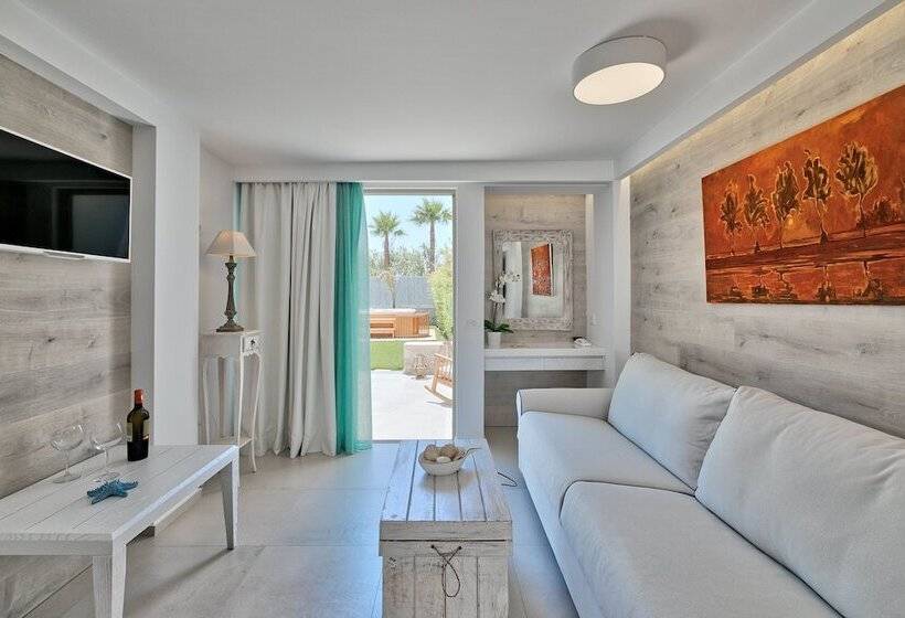 자쿠지 스위트, White Pearls Luxury Suites   Adults Only