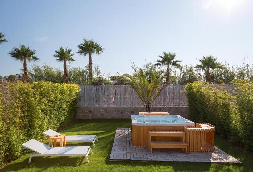 자쿠지 스위트, White Pearls Luxury Suites   Adults Only