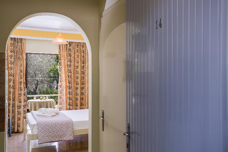 标准工作室, Mathraki Resort