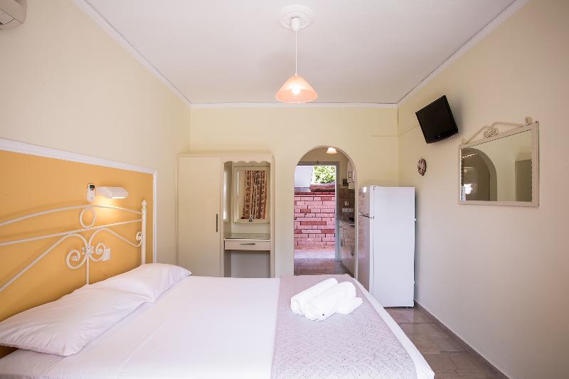 Студия Стандарт, Mathraki Resort