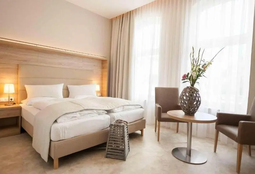 オーシャンビュースタンダードルーム, Ostseehotel Warnemünde