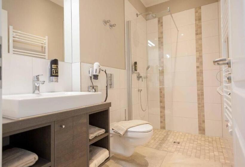 스위트, Ostseehotel Warnemünde