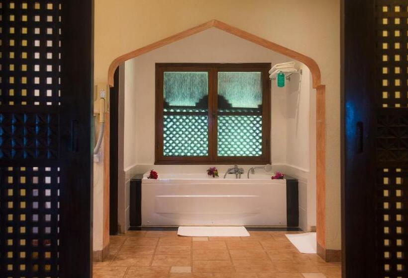 اتاق استاندارد, Amani Beach Resort