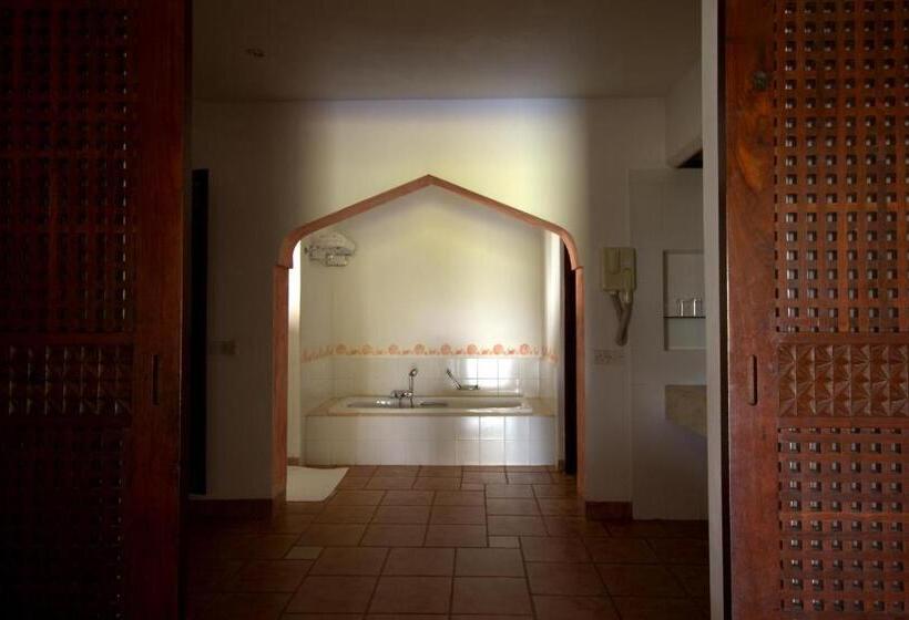 اتاق استاندارد, Amani Beach Resort