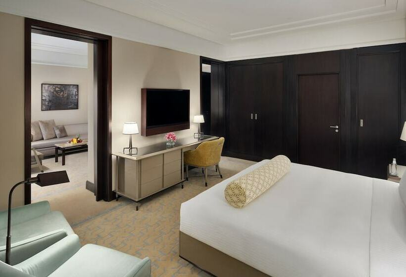 エクゼクティブルーム, The Hotel Galleria Jeddah, Curio Collection By Hilton
