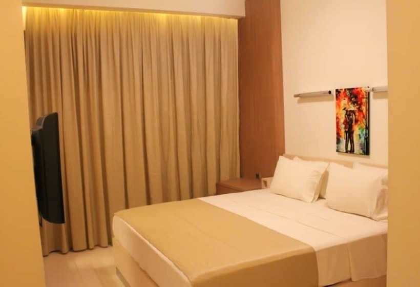 سوییت جونیور, Hayali Suites