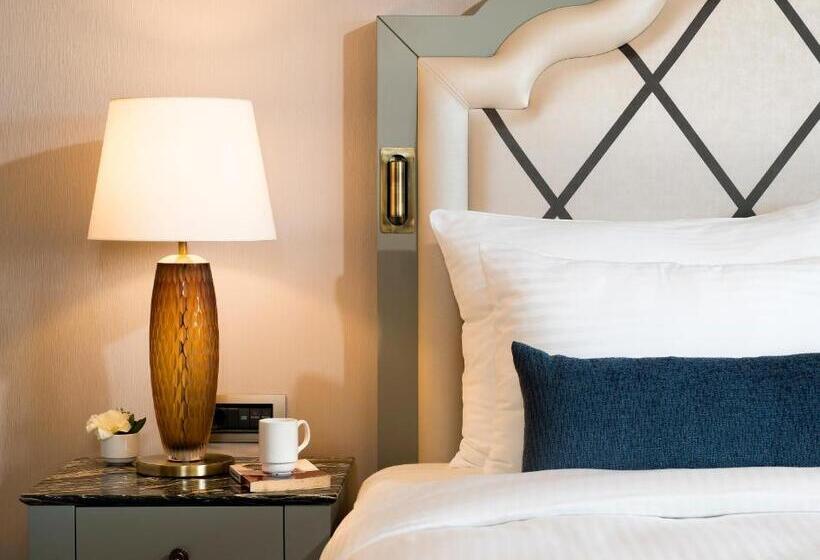 キングサイズベッドのスーペリアルーム, Millennium Istanbul Golden Horn