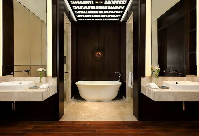 스탠다드 스튜디오, Radisson Blu Bali Uluwatu