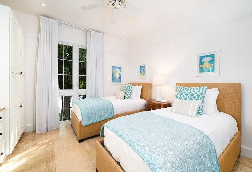 3 Bedroom Suite, The Regent Grand