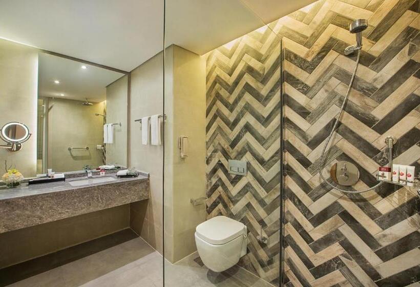 스탠다드 룸 킹사이즈 침대, Wyndham Garden Ajman Corniche