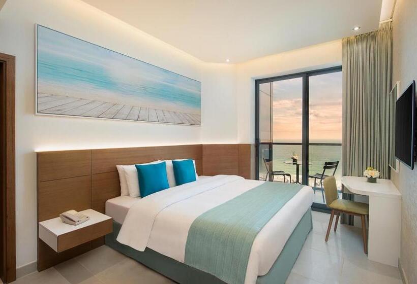 스탠다드 룸 킹사이즈 침대, Wyndham Garden Ajman Corniche