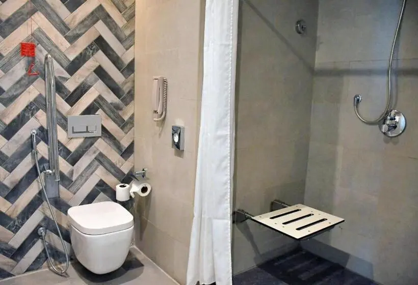 اتاق استاندارد برای معلولان, Wyndham Garden Ajman Corniche