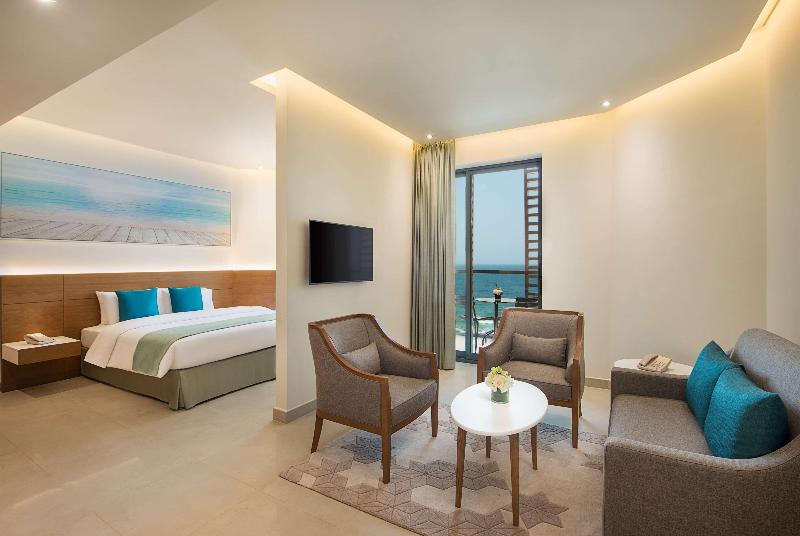 스위트 킹사이즈 침대, Wyndham Garden Ajman Corniche