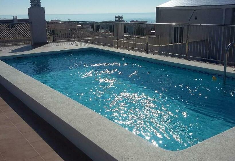 شقة 3 غرف, Apartamentos Neptuno 3000