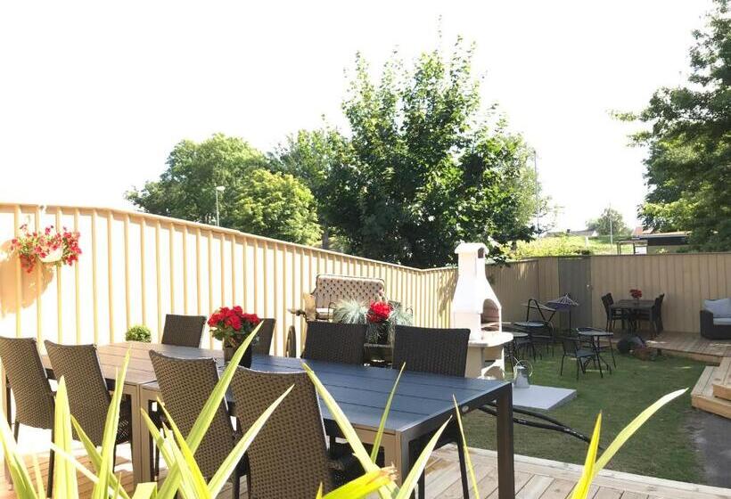 スタンダード4人部屋, Järnvägshotellet B&b Skara