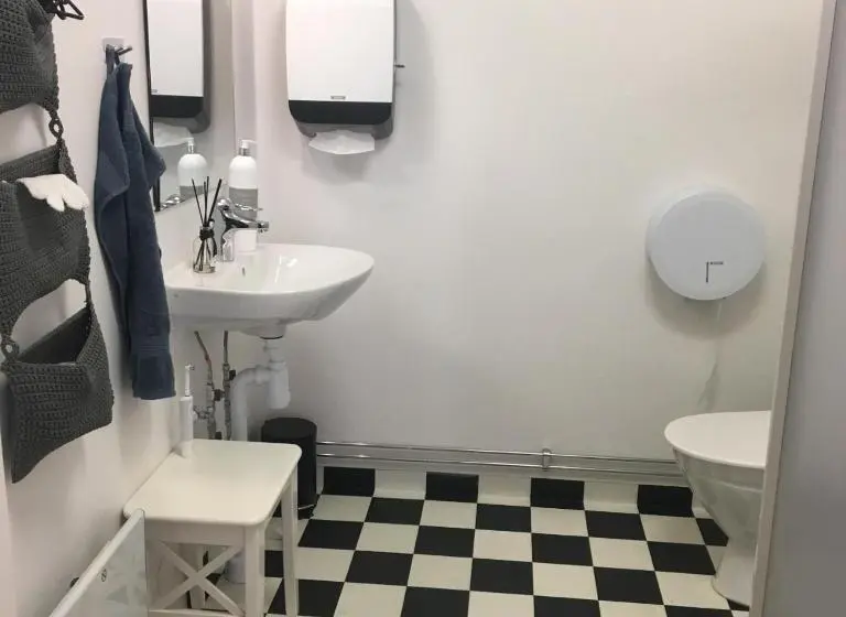 スタンダードシングルルーム, Järnvägshotellet B&b Skara