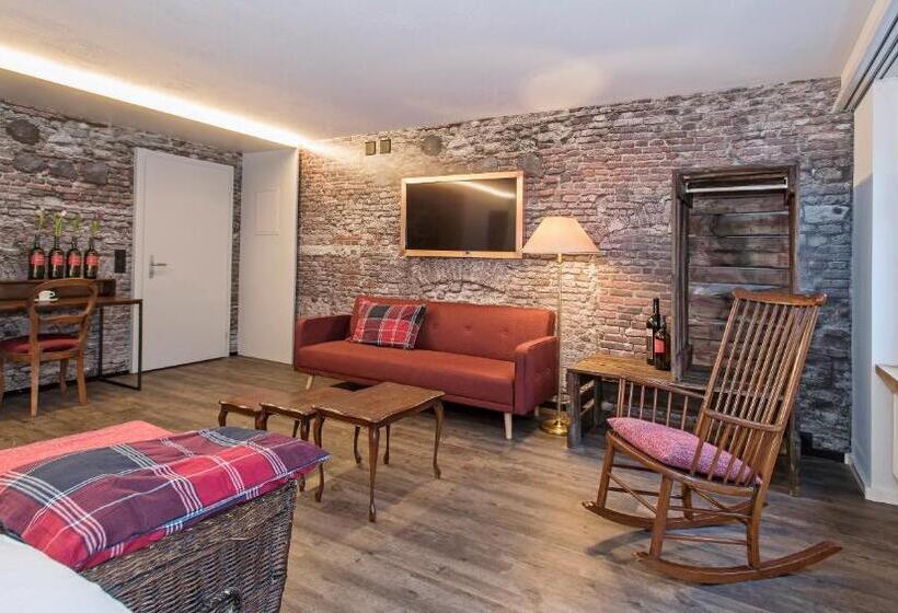 غرفة ديلوكس, 2b