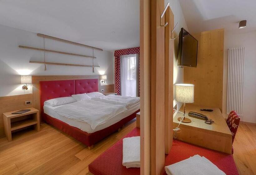 غرفة قياسية مطلة على الجبل, Chalet Degli Angeli