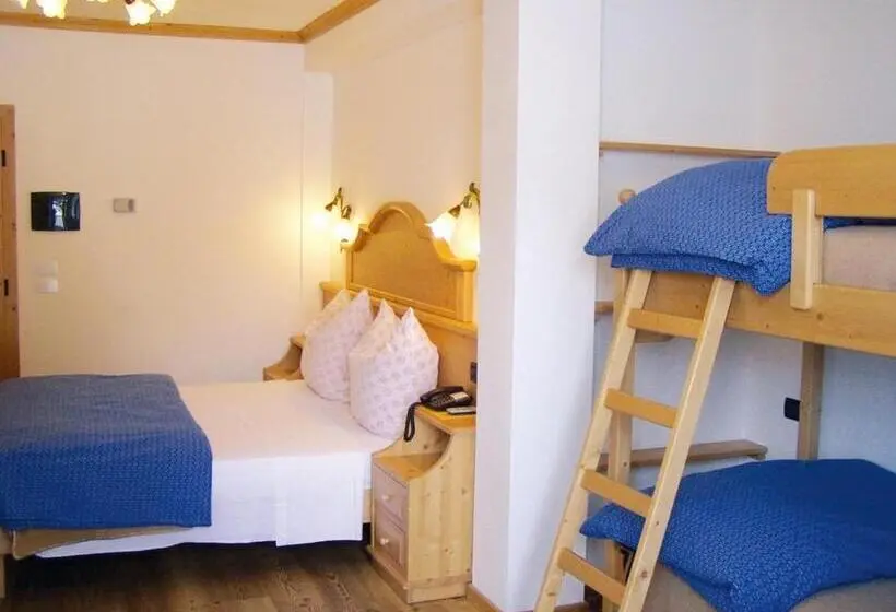 اتاق استاندارد چهار تخته, Chalet Degli Angeli