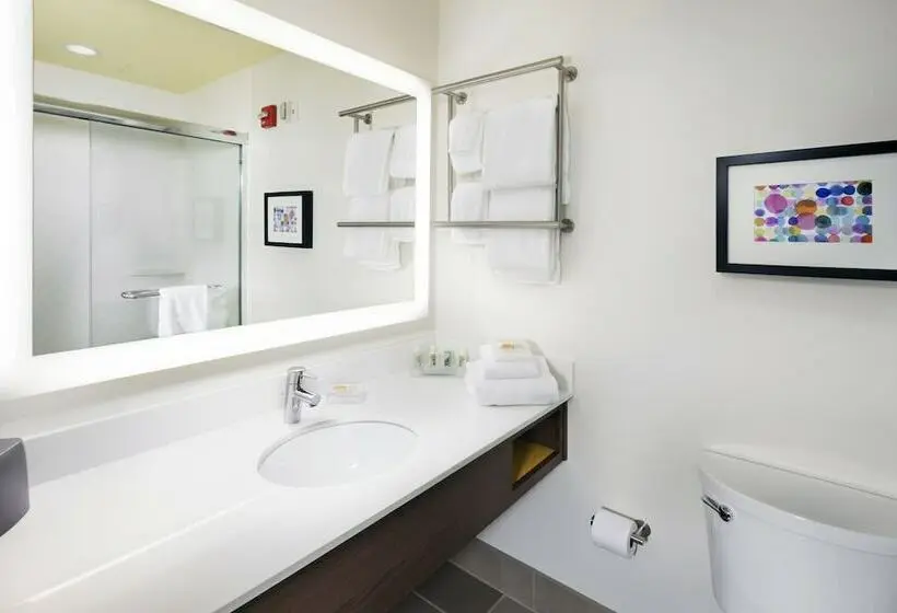 スタンダードルーム, Holiday Inn & Suites Arden   Asheville Airport, An Ihg