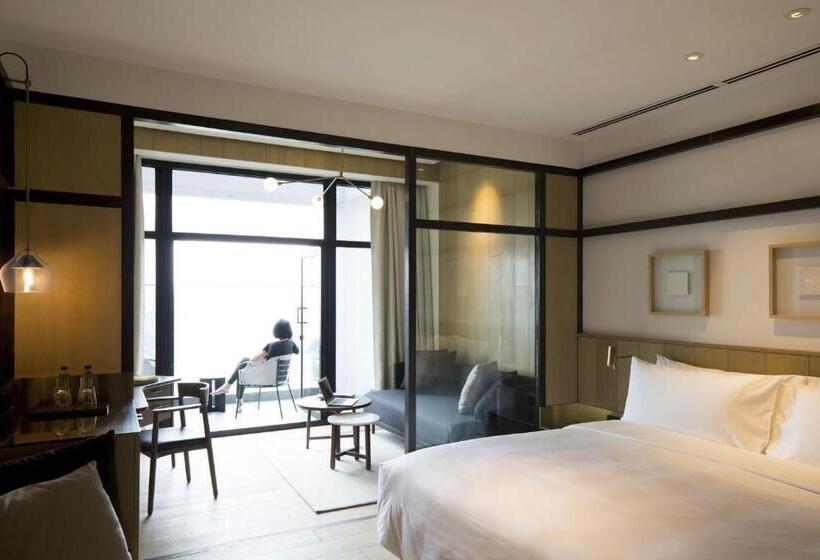 اتاق لوکس با بالکن, Alila Bangsar Kuala Lumpur