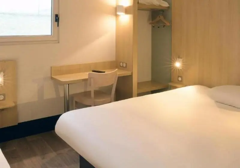 スタンダード4人部屋, B&b Hotel Angoulême