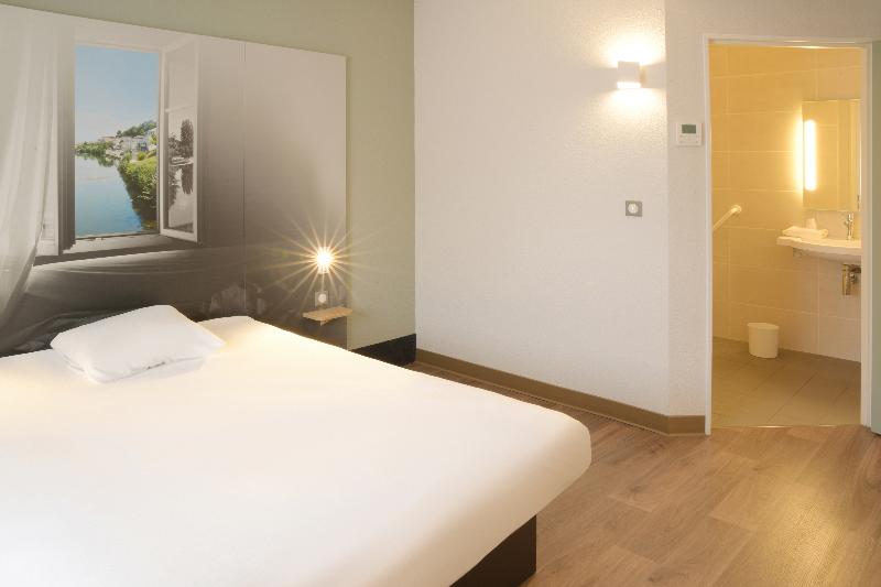 Номер Стандарт, B&b Hotel Angoulême
