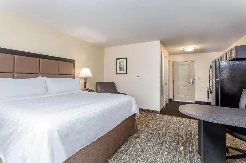 キングサイドベッドのスタンダードワンルーム, Candlewood Suites Bensalem   Philadelphia Area, An Ihg