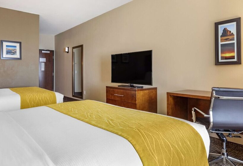 جناح, Comfort Inn & Suites