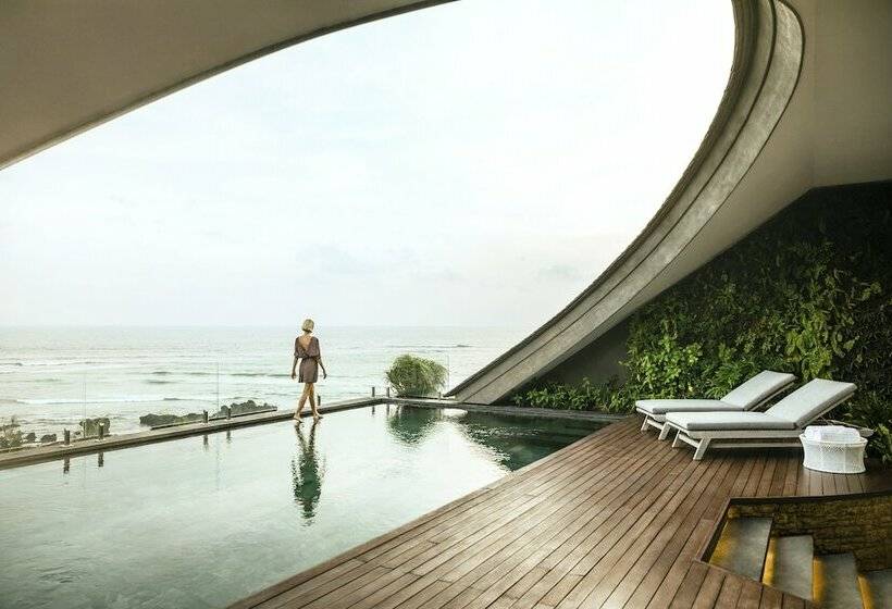 חדר פנטהאוז, Como Uma Canggu