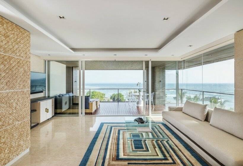 חדר פנטהאוז, Como Uma Canggu