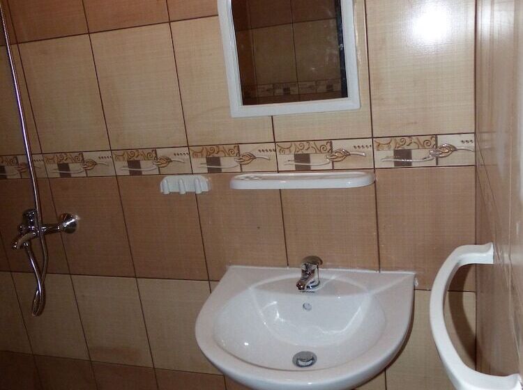 スイート, Festa Gardenia Hills