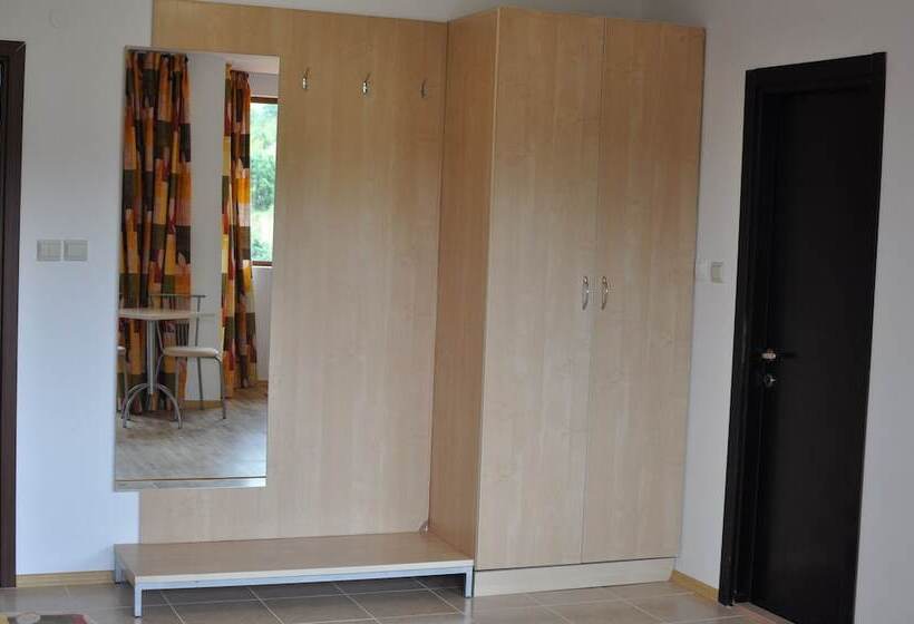 スイート, Festa Gardenia Hills