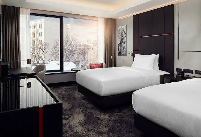 اتاق استاندارد با 2 تخت دوبل, Hilton Belgrade