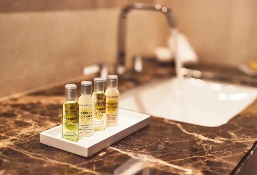 اتاق لوکس, Hilton Belgrade